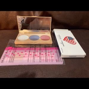 Mary Kay Brush Set and Farmasi Eyeshadow Pallet NWT